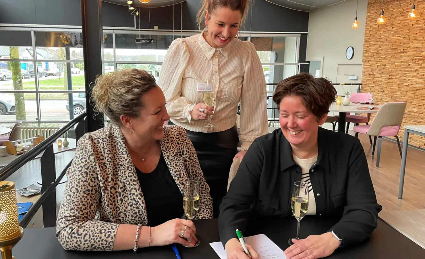 Bbl Ondertekenen Contract (002)