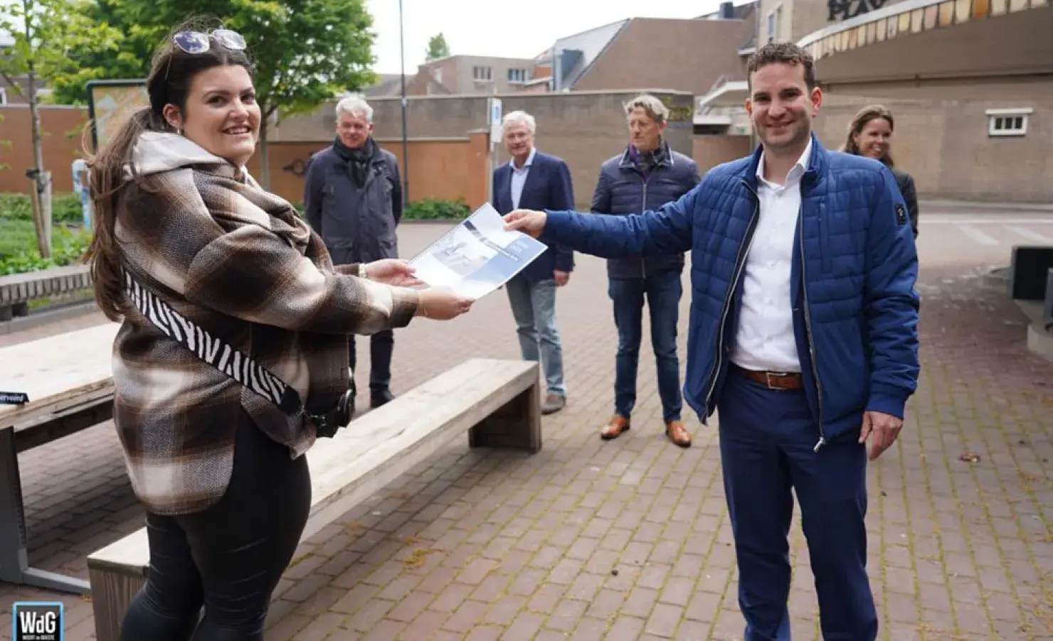 Overhandiging Rapport (1)