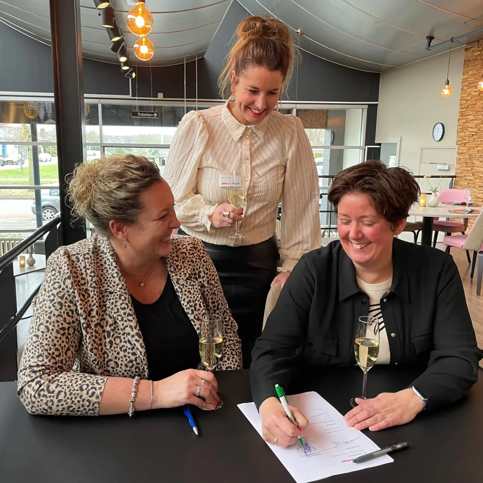 Bbl Ondertekenen Contract (002)